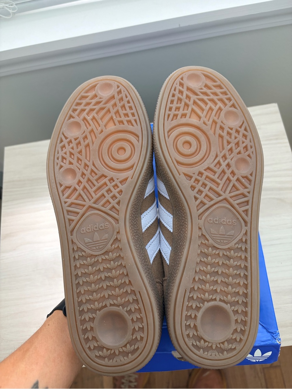 ✨ Adidas Handball Spezial Sneakers - earth strata/crystal sky/warm clay - sz 8 ✨ - Picture 4 of 5